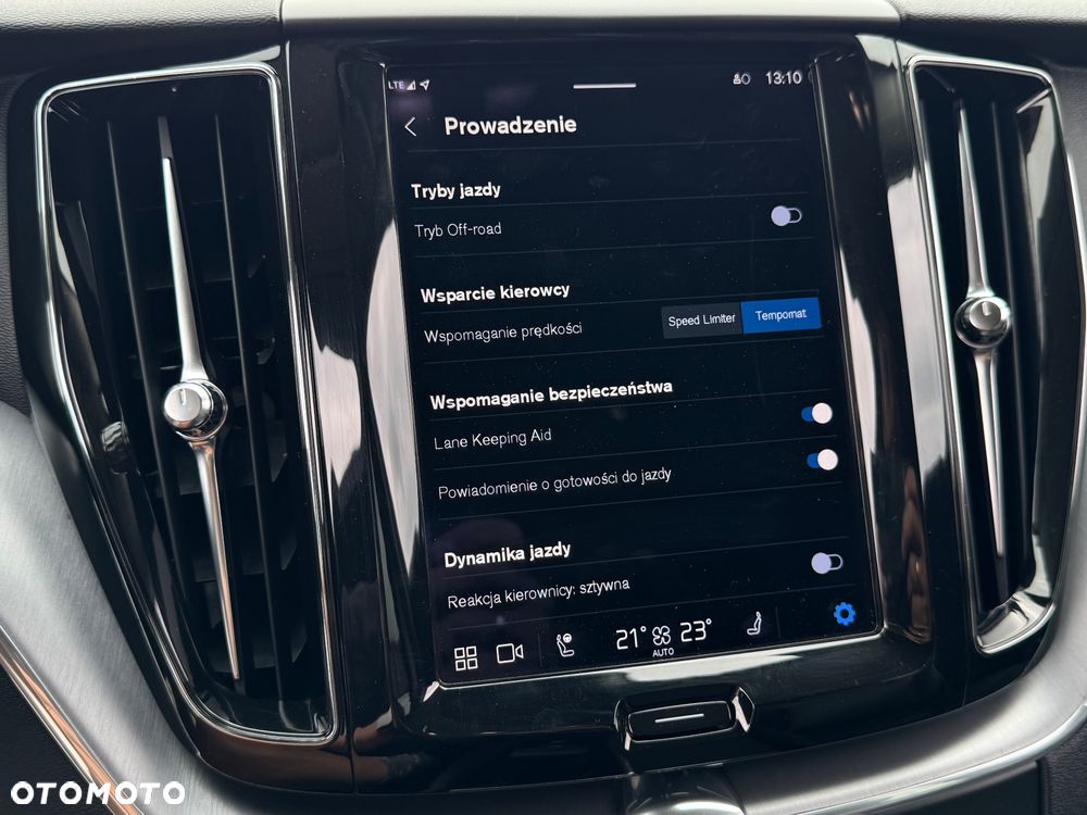 Volvo XC 60 B4 D Geartronic Momentum Pro - 35