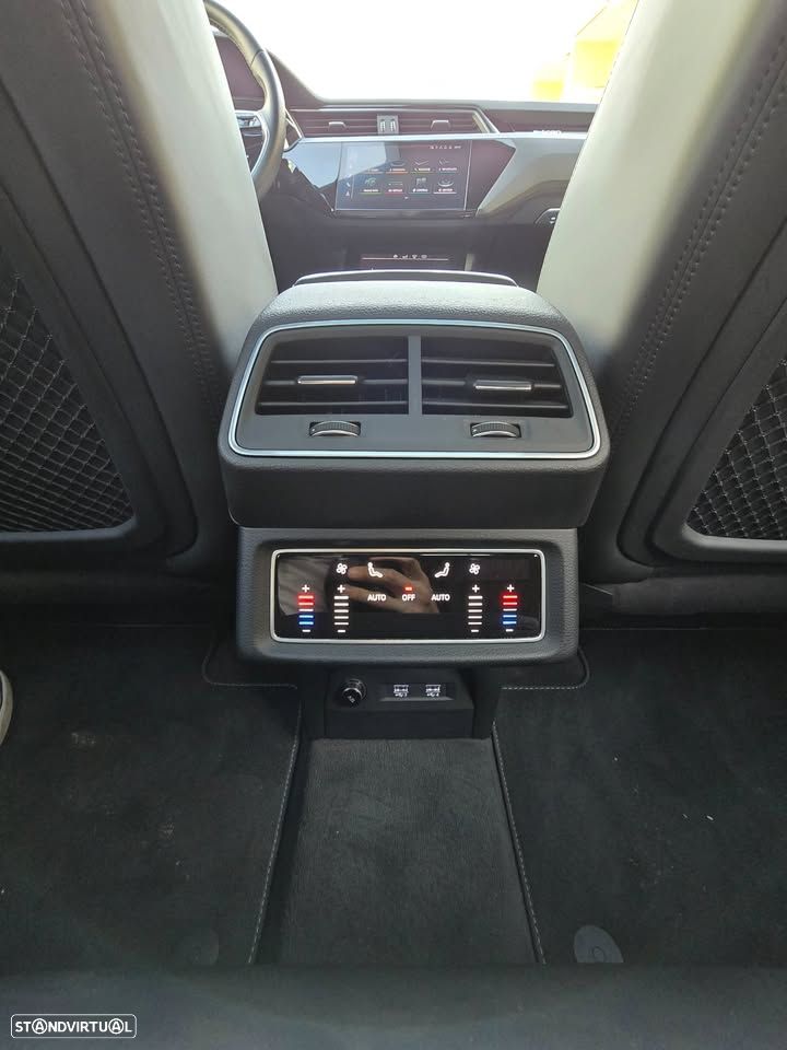 Audi e-tron Sportback 55 quattro S line - 11