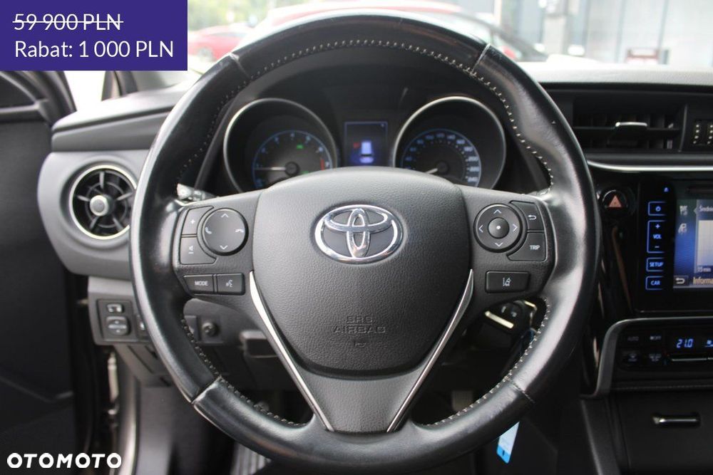 Toyota Auris - 22