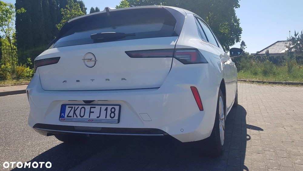 Opel Astra 1.2 Turbo Elegance - 3
