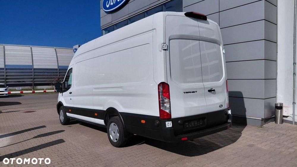 Ford Transit - 8