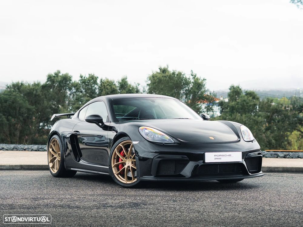 Porsche 718 Cayman GT4 - 10
