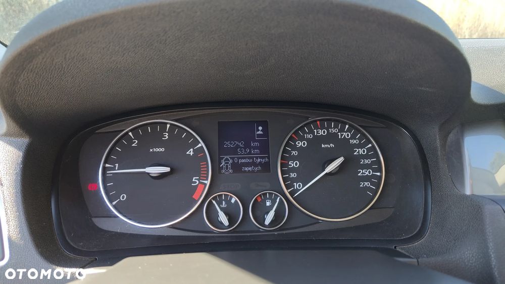 Renault Laguna dCi 150 FAP Bose - 15