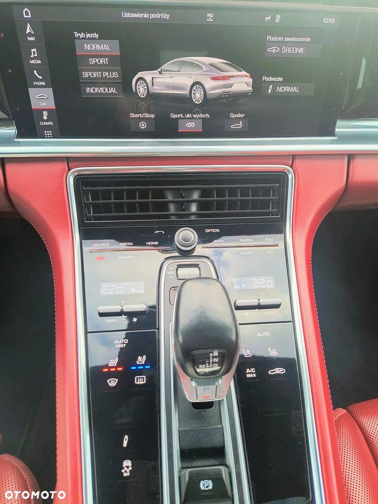 Porsche Panamera - 12