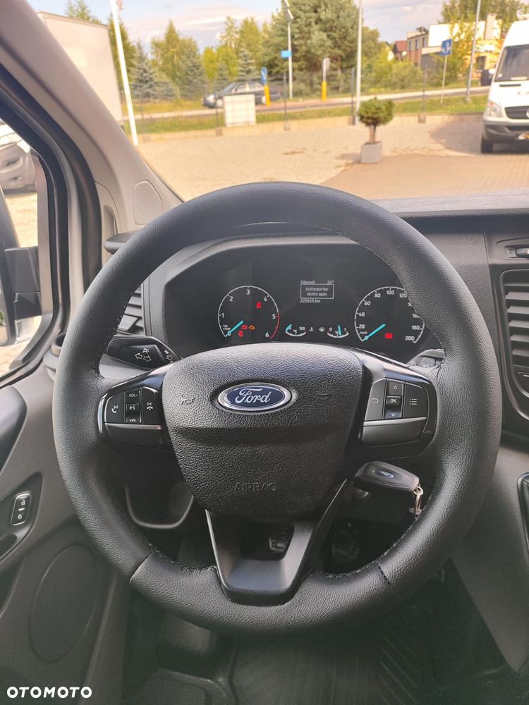 Ford Transit - 18