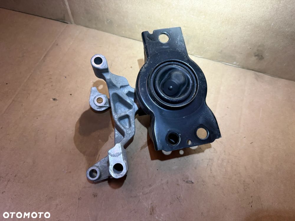 Poduszka łapa silnika Nissan Qashqai J10 2.0 benzyna - 2