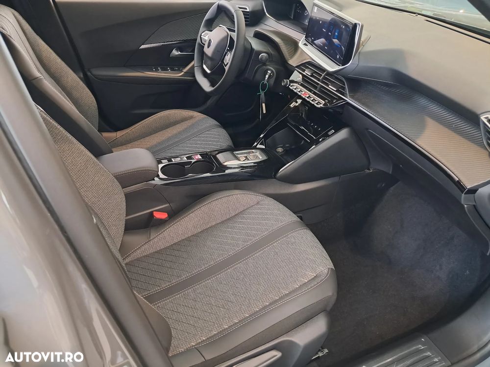 Peugeot 2008 Hybrid 145 e-DSC Allure - 21