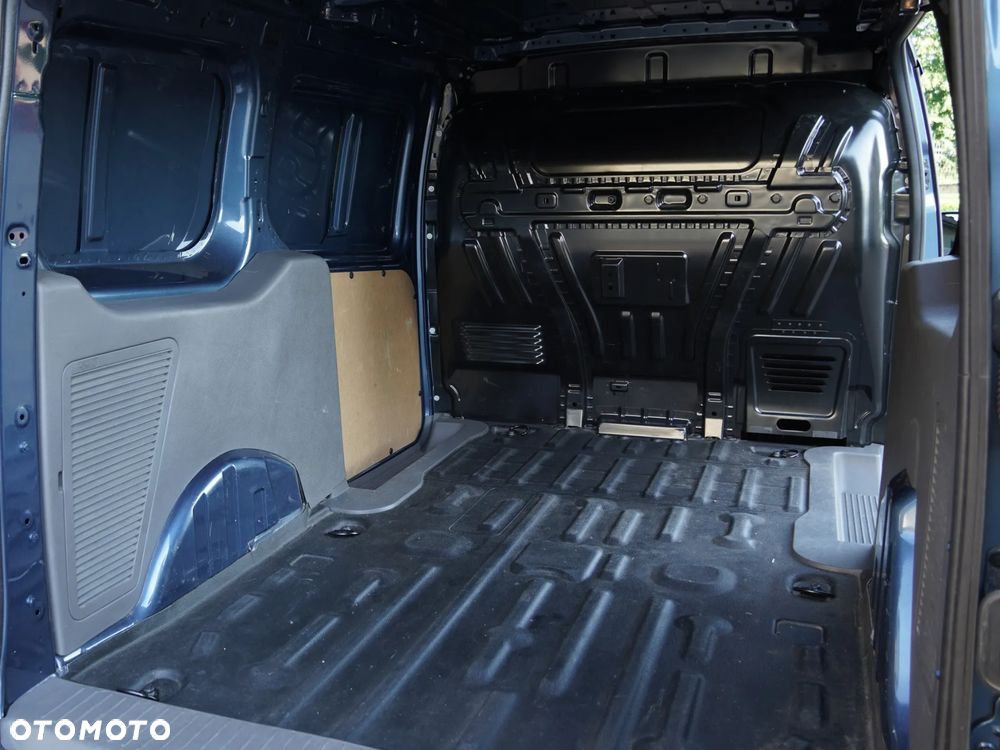 Ford Transit Connect - 12