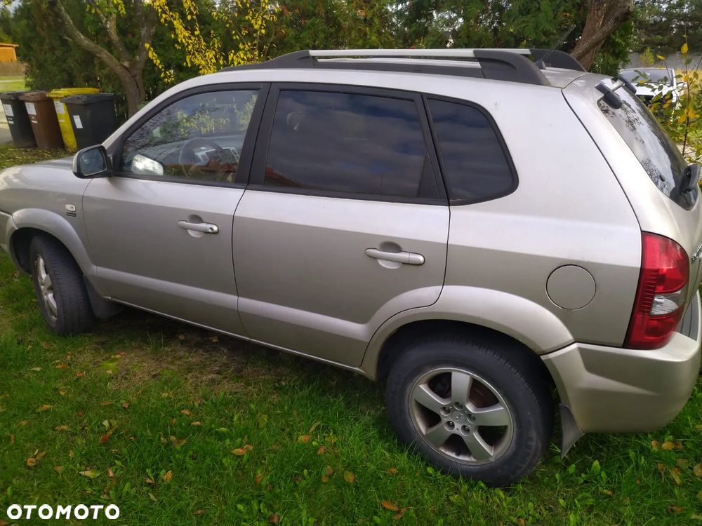 Hyundai Tucson 2.0 Comfort 2WD - 2