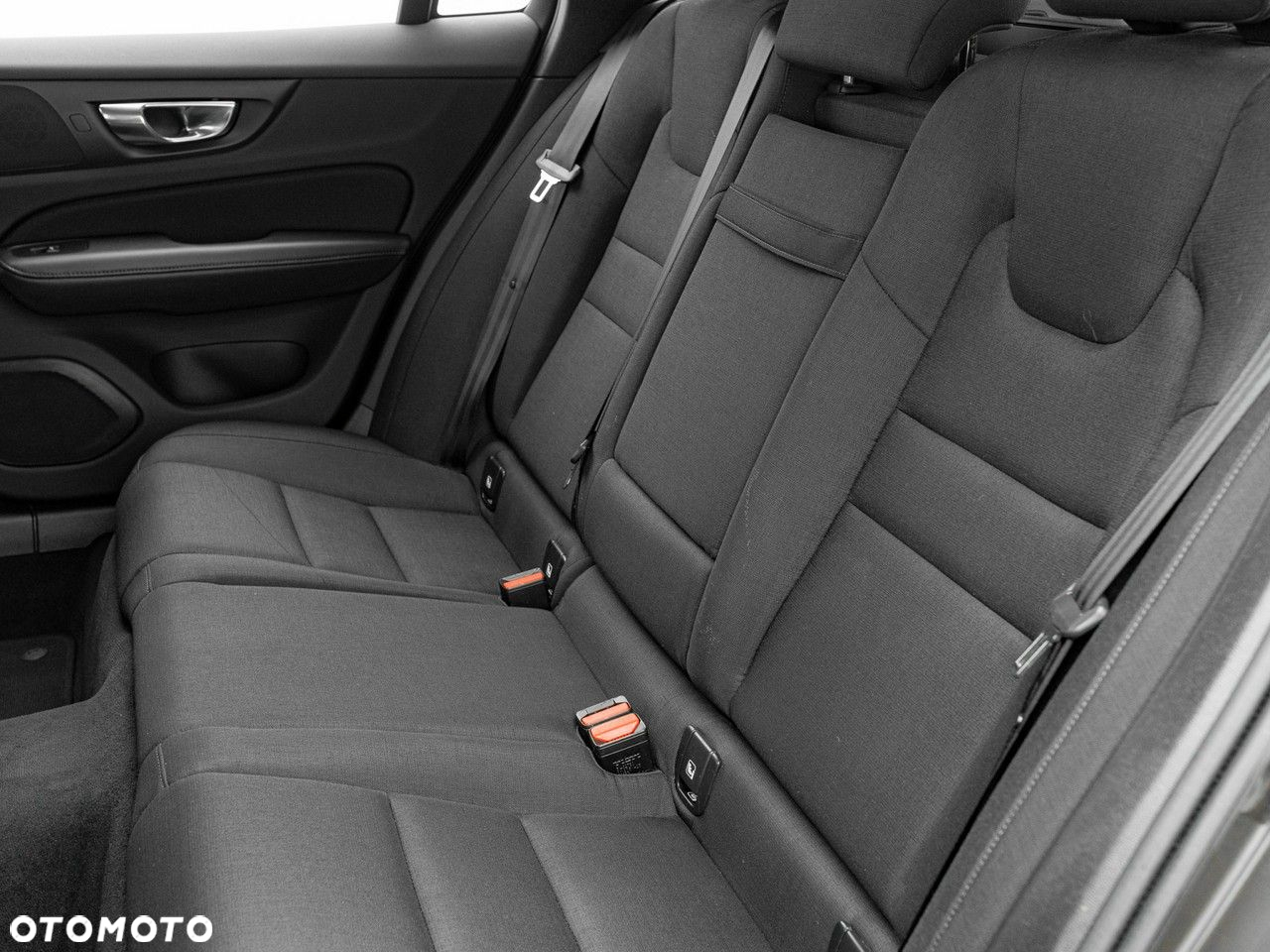 Volvo V60 D3 SCR Momentum - 28