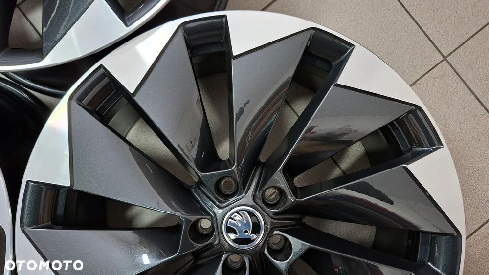Felgi Aluminiowe 21 Skoda Enyaq IV 5x112 ET 40 Betria - 7