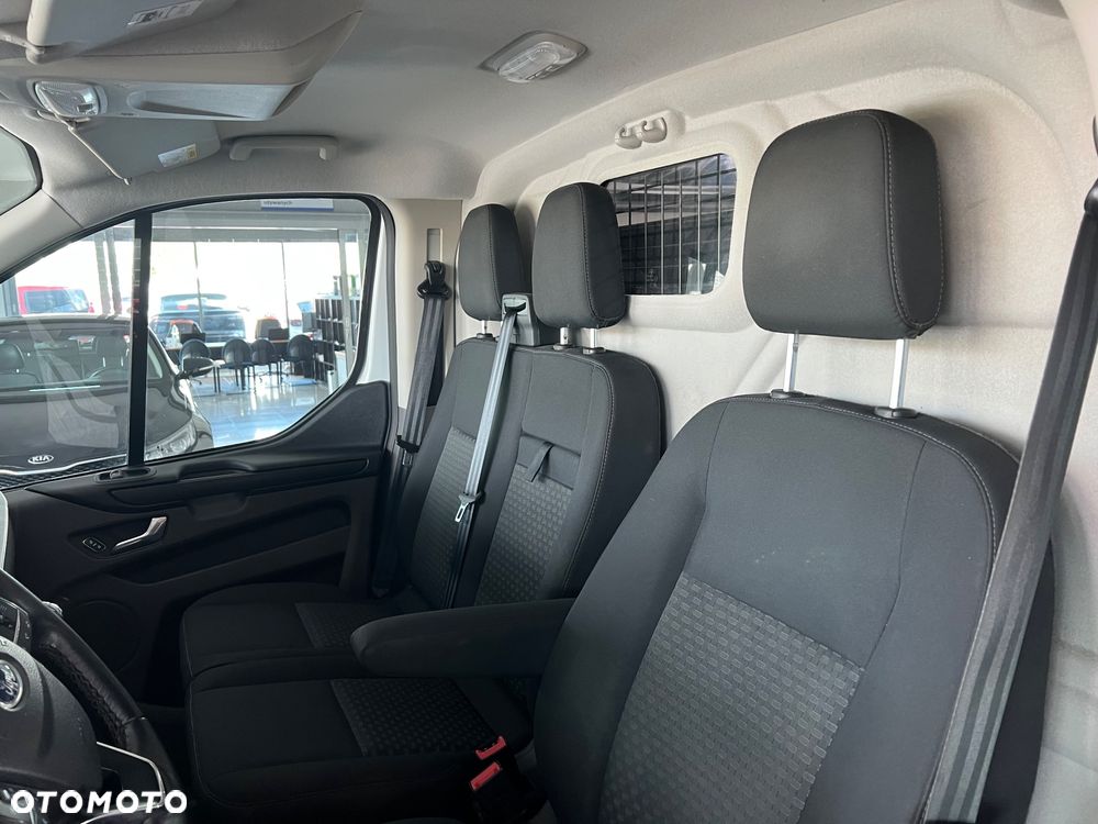 Ford Transit Custom - 23