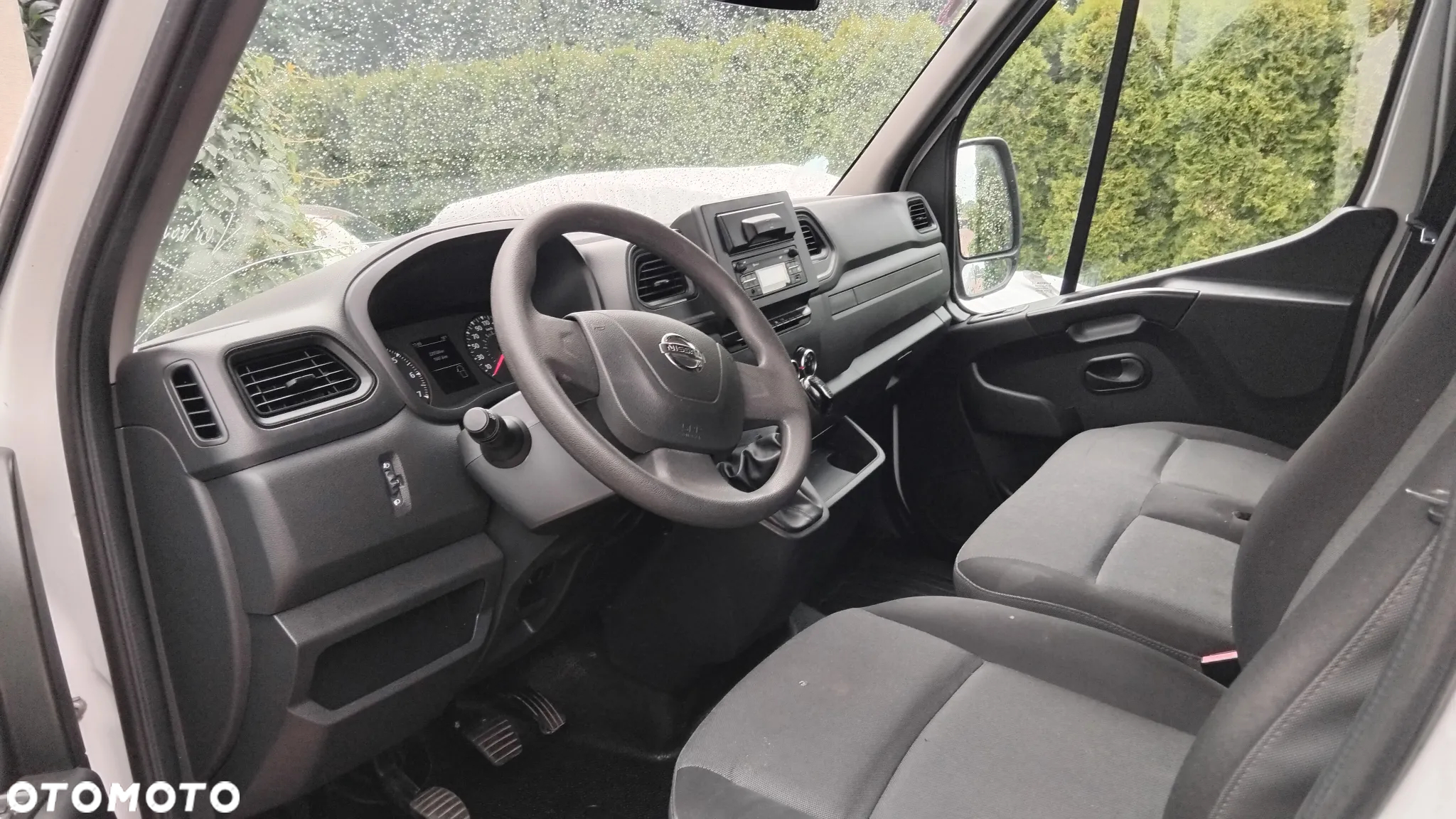 Nissan NV400 - 4