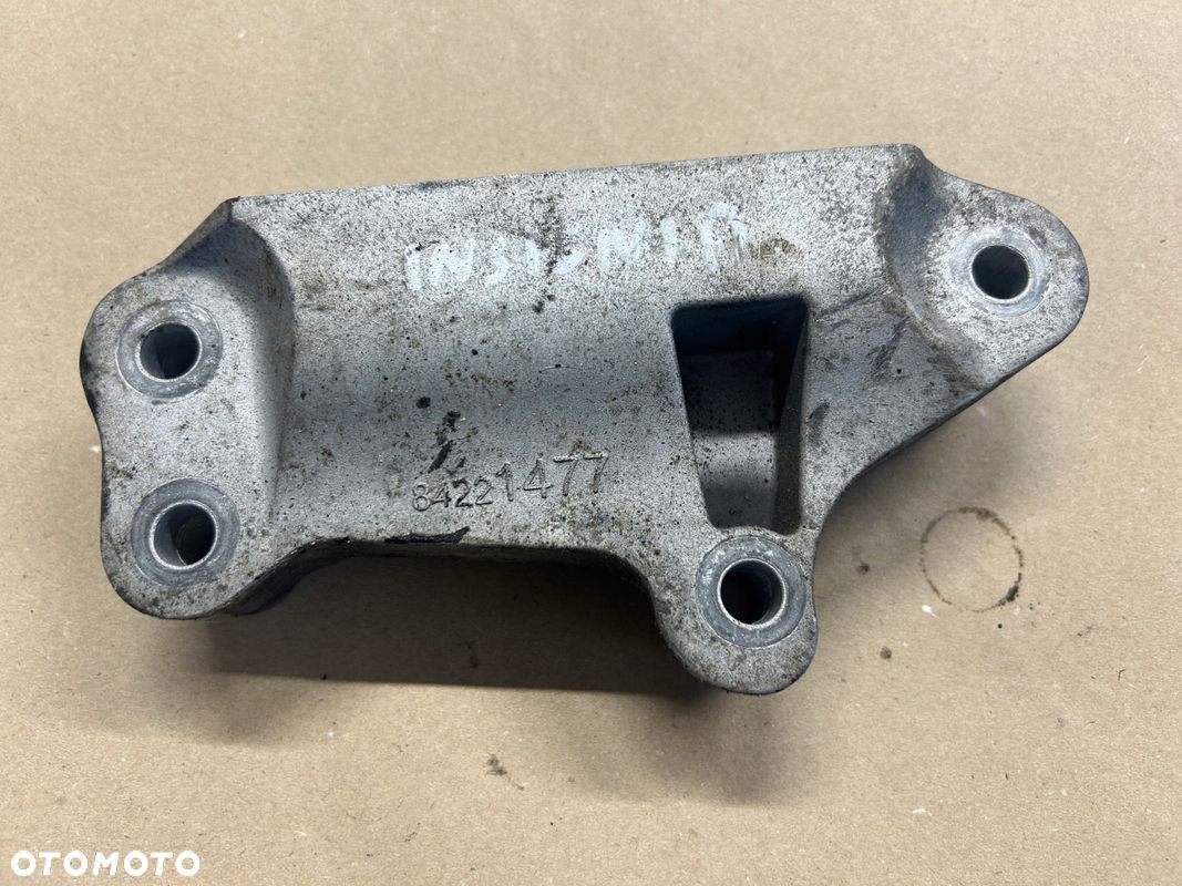 OPEL INSIGNIA B 1,6 CDTI ŁAPA SILNIKA 84221477 - 1