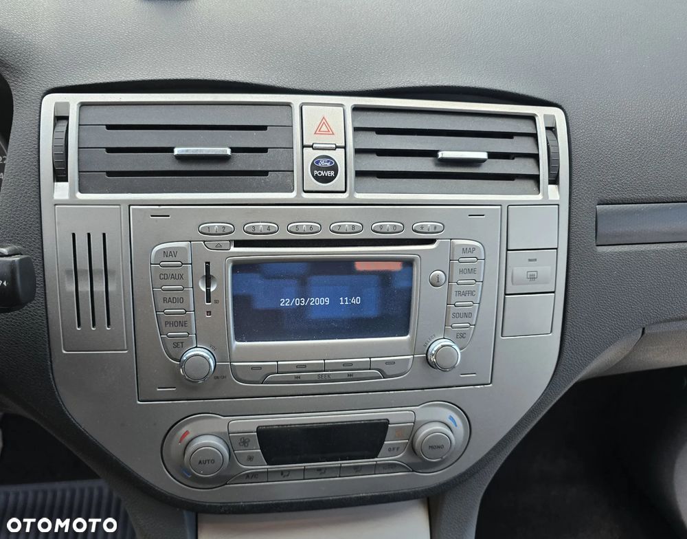 Ford Kuga 2.0 TDCi 4x4 Titanium - 15
