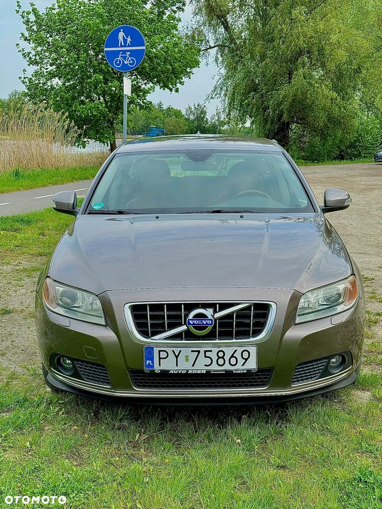 Volvo V70 D5 AWD Summum - 7