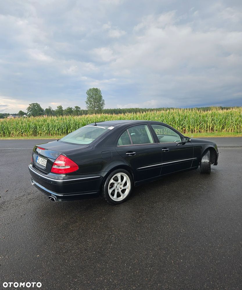 Mercedes-Benz Klasa E 500 4-Matic Elegance - 4