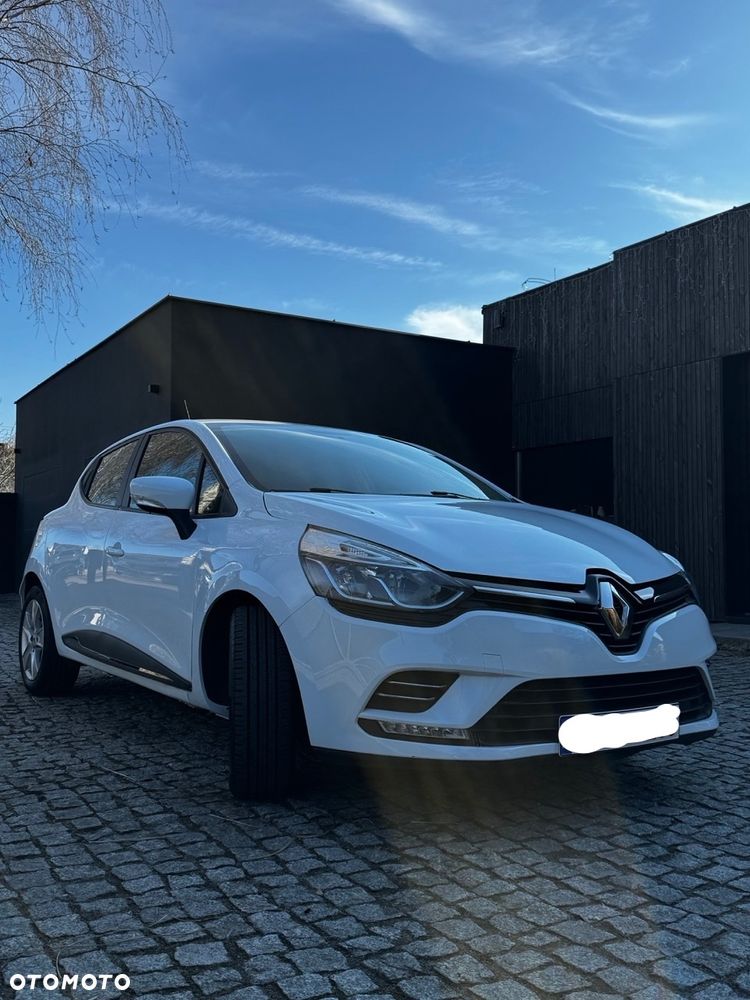 Renault Clio - 2