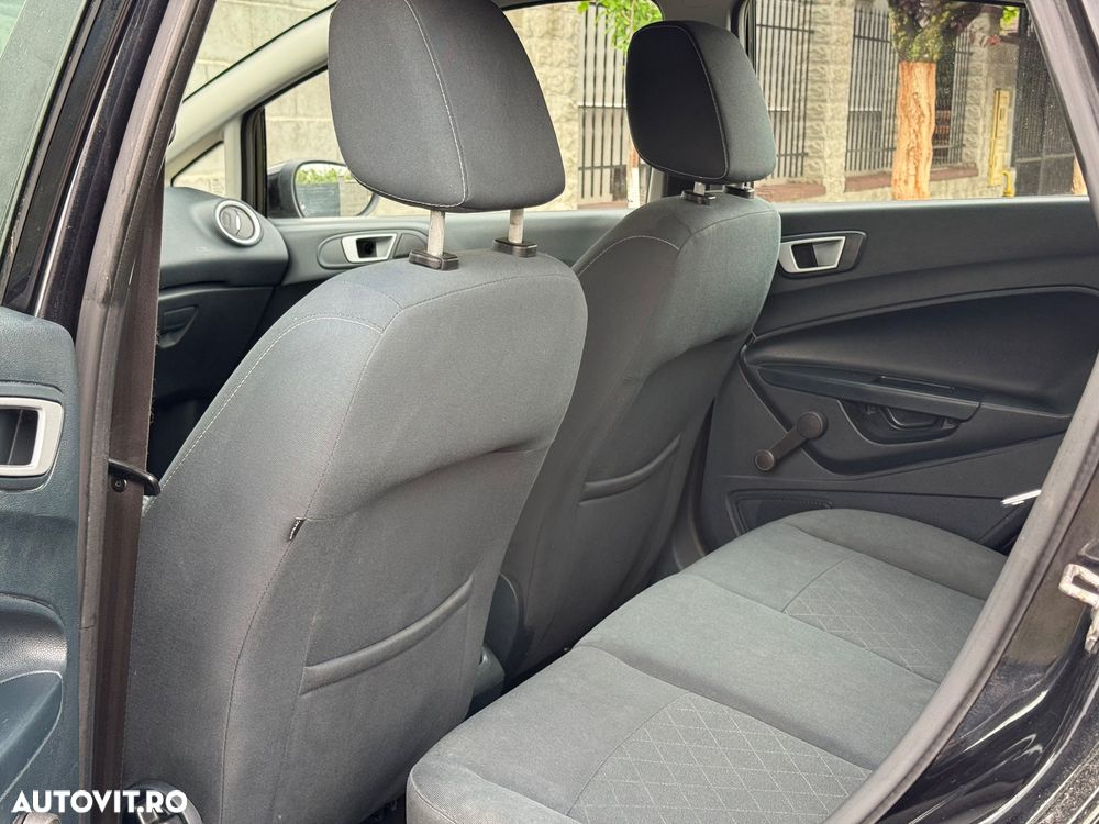 Ford Fiesta 1.25 Trend - 13