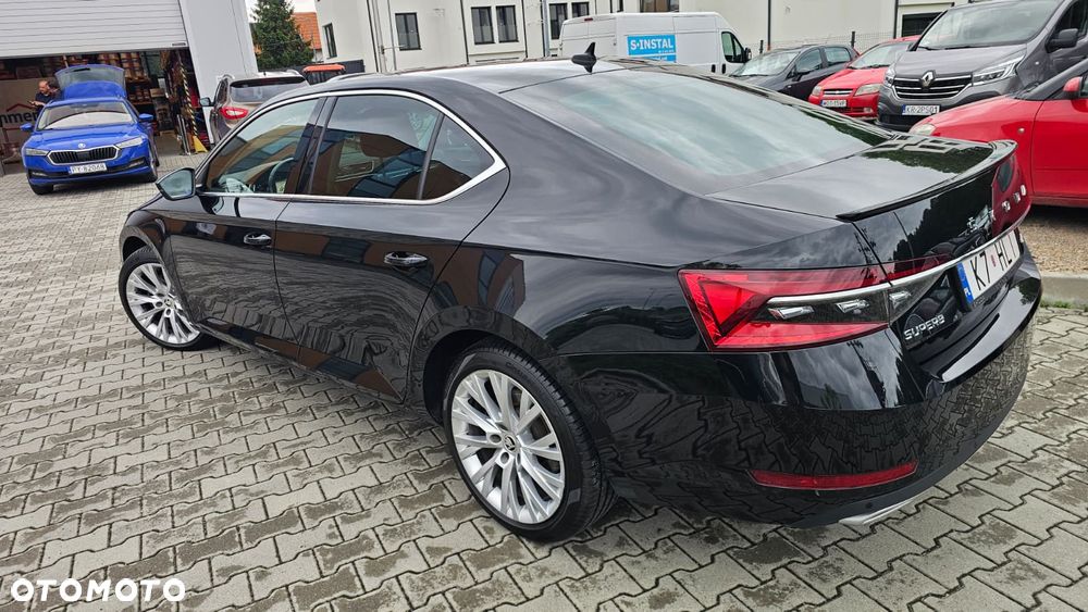 Skoda Superb 2.0 TDI SCR 4x4 Style DSG - 4