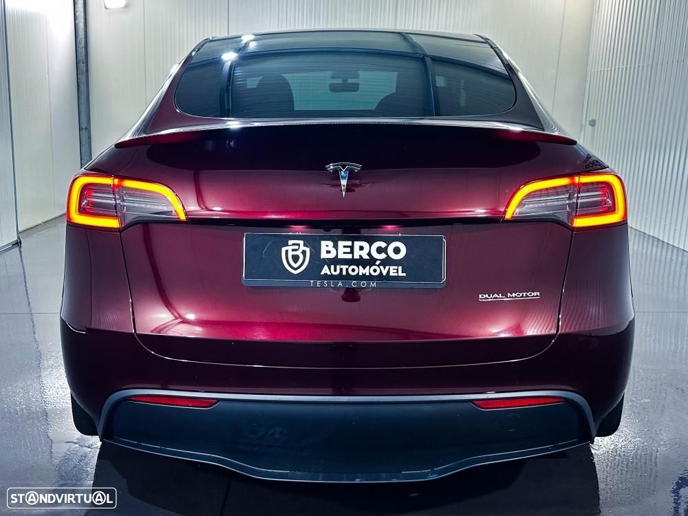 Tesla Model Y Performance Dual Motor AWD - 5