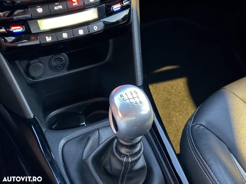 Peugeot 2008 PureTech 130 Stop&Start Allure - 14