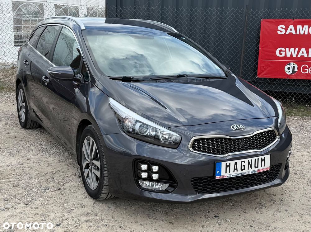 Kia Ceed 1.6 CRDi 136 ISG GT Line - 25