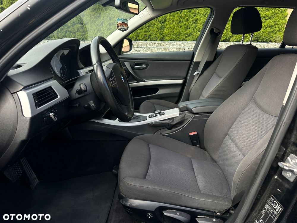 BMW Seria 3 - 12