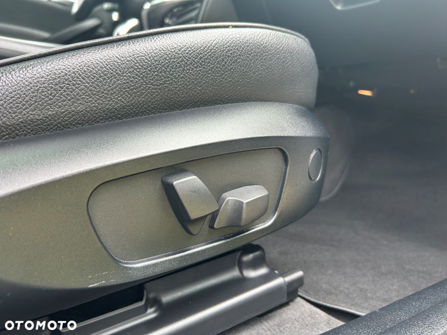 BMW X1 xDrive20d Sport Line - 22
