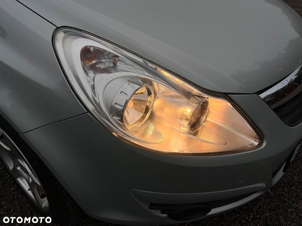 Opel Corsa - 30