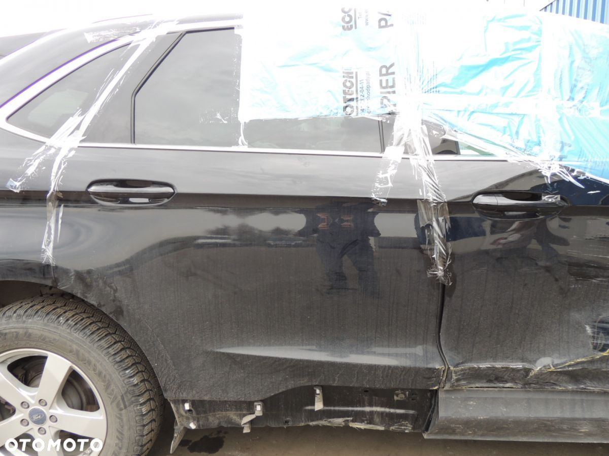 Drzwi prawy tył Ford EDGE II '16 2.0 tdci - 1