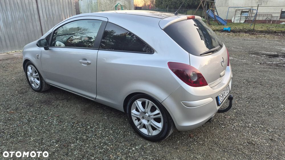 Opel Corsa 1.4 16V Edition 111 Jahre - 4