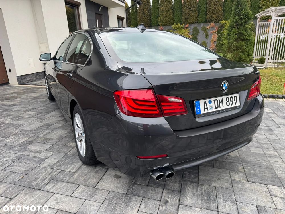BMW Seria 5 520i - 9