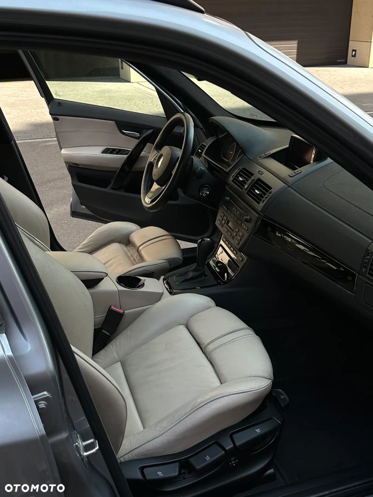 BMW X3 3.0sd - 25