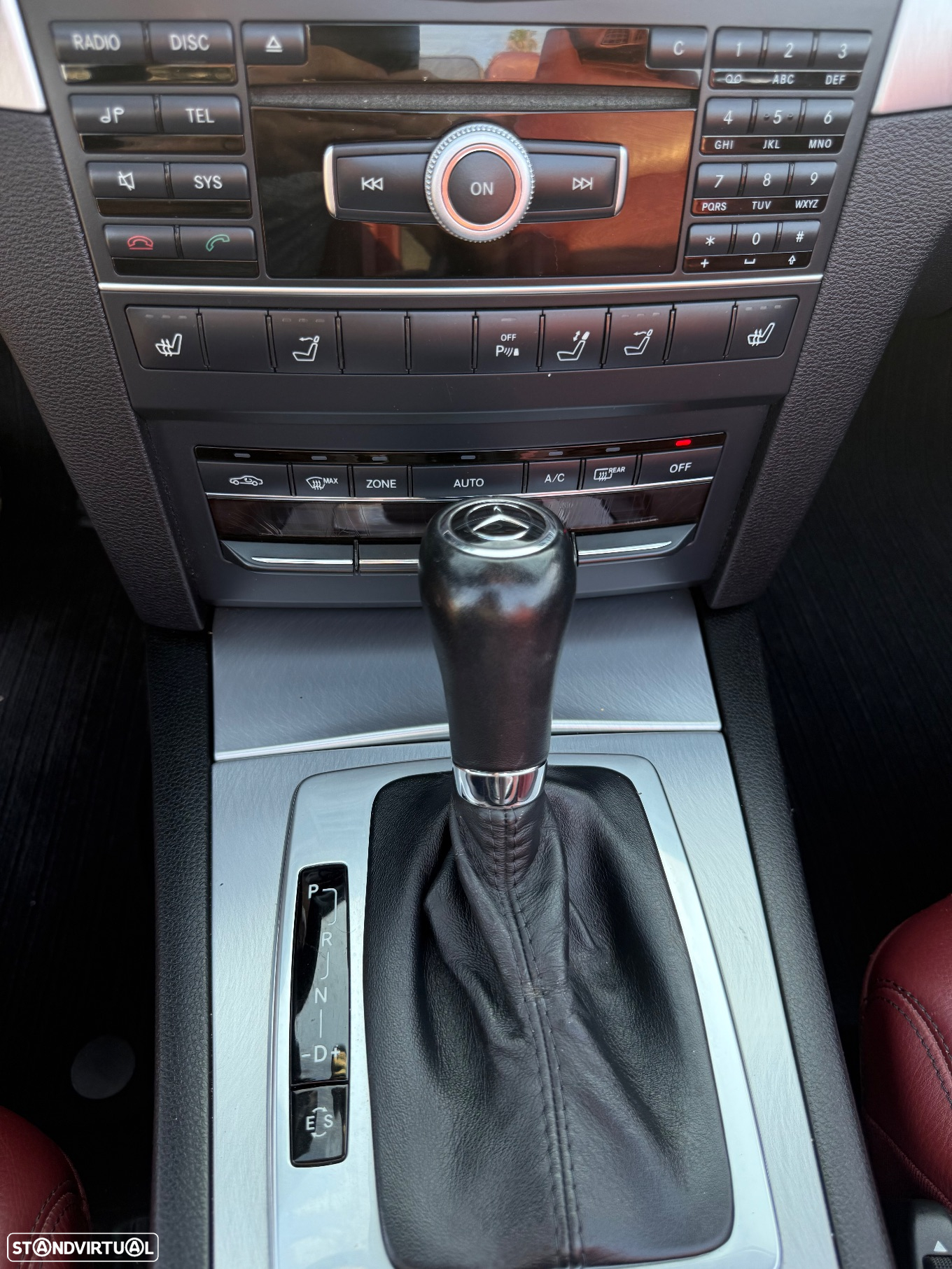 Mercedes-Benz E 200 CGi Avantgarde BlueEfficiency Auto - 24