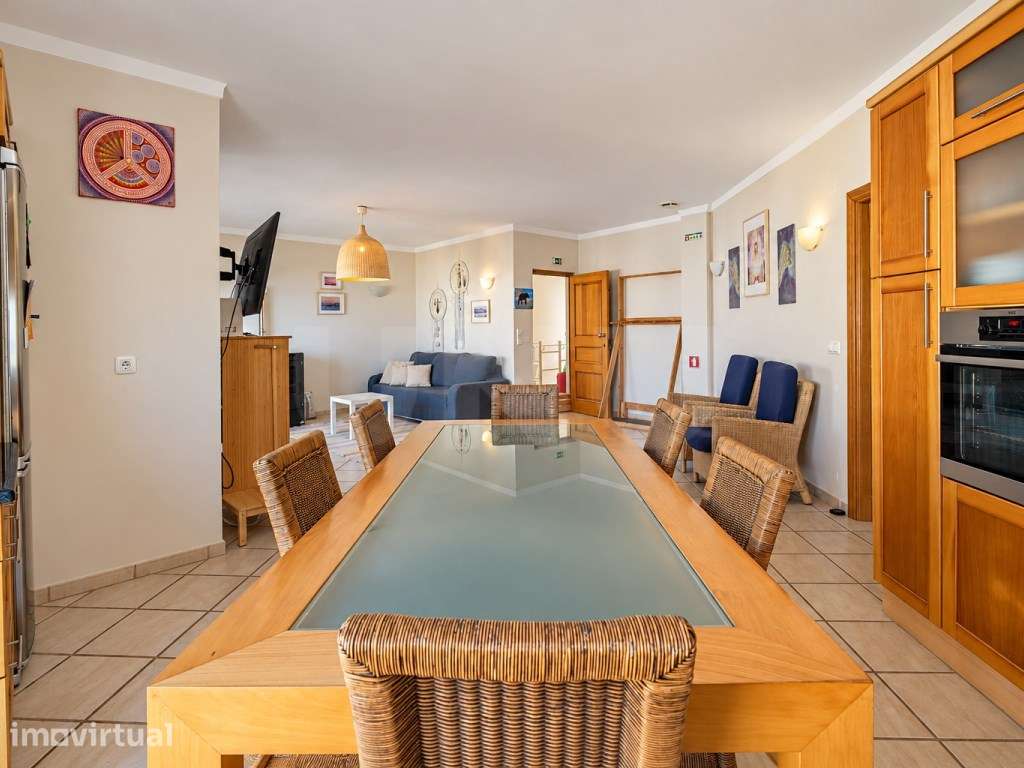MORADIA COM 3 APARTAMENTOS T2 NO BALEAL EXCELENTE OPORTUNIDADE DE I... - Grande imagem: 3/40