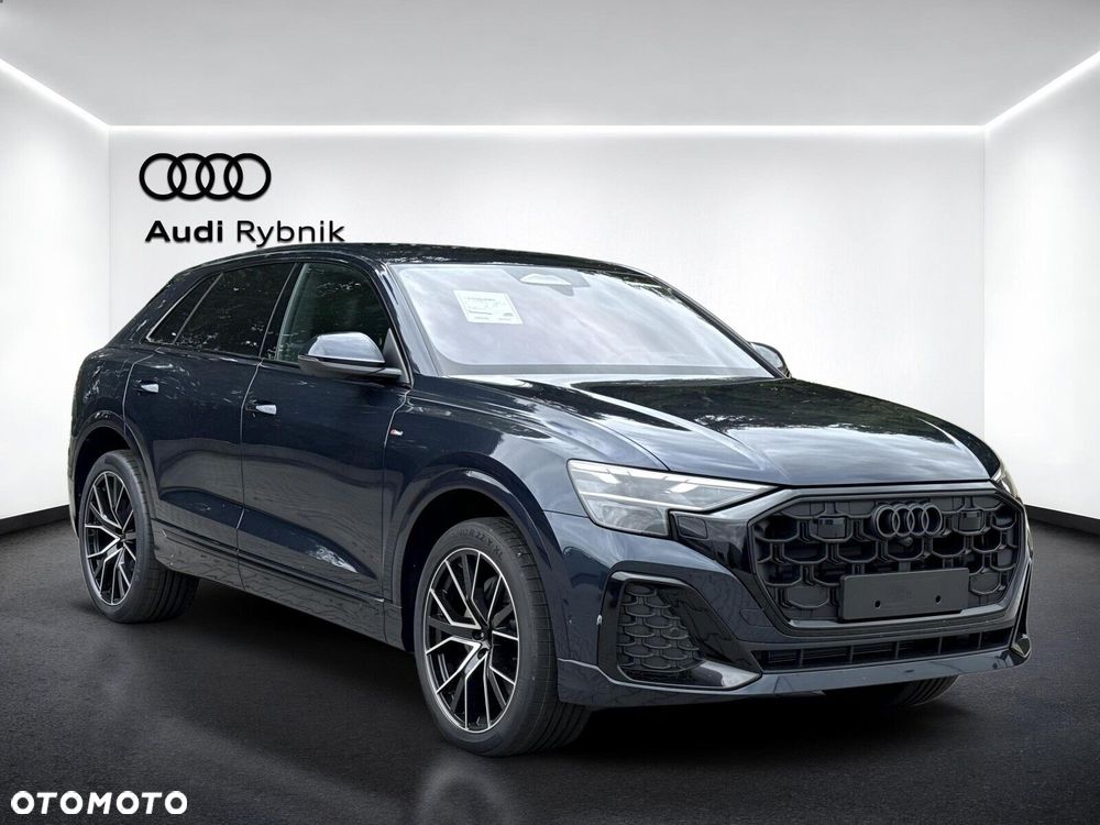 Audi Q8 - 8