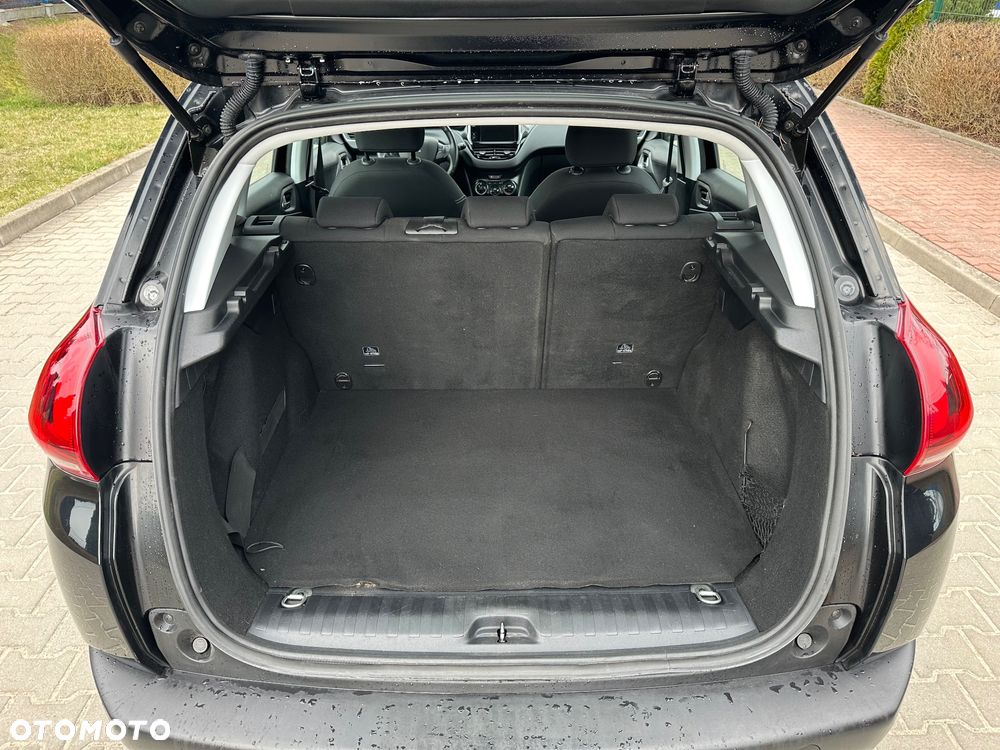 Peugeot 2008 PureTech 82 Style - 18
