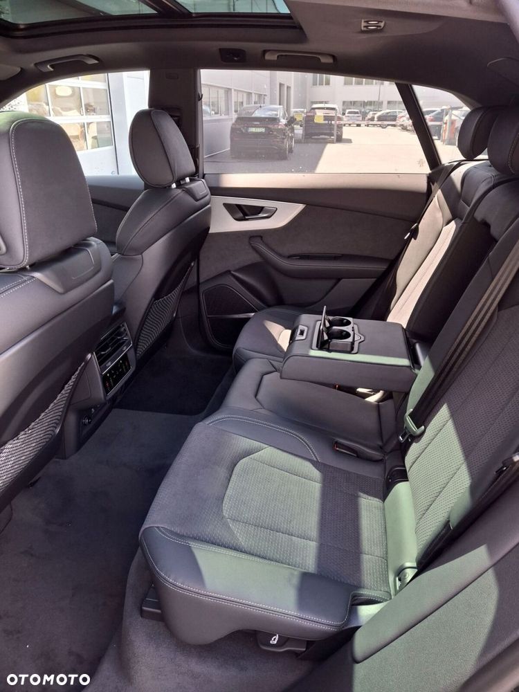 Audi Q8 - 15