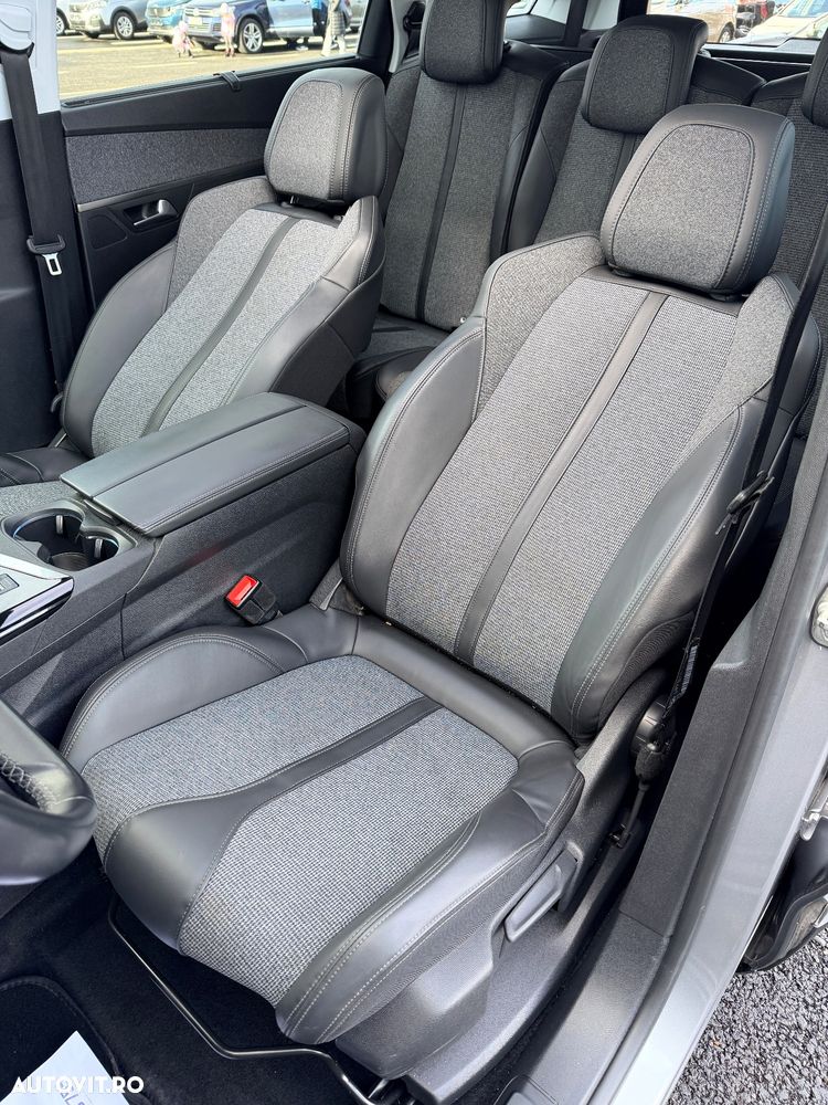 Peugeot 5008 PureTech 130 EAT6 Allure - 18