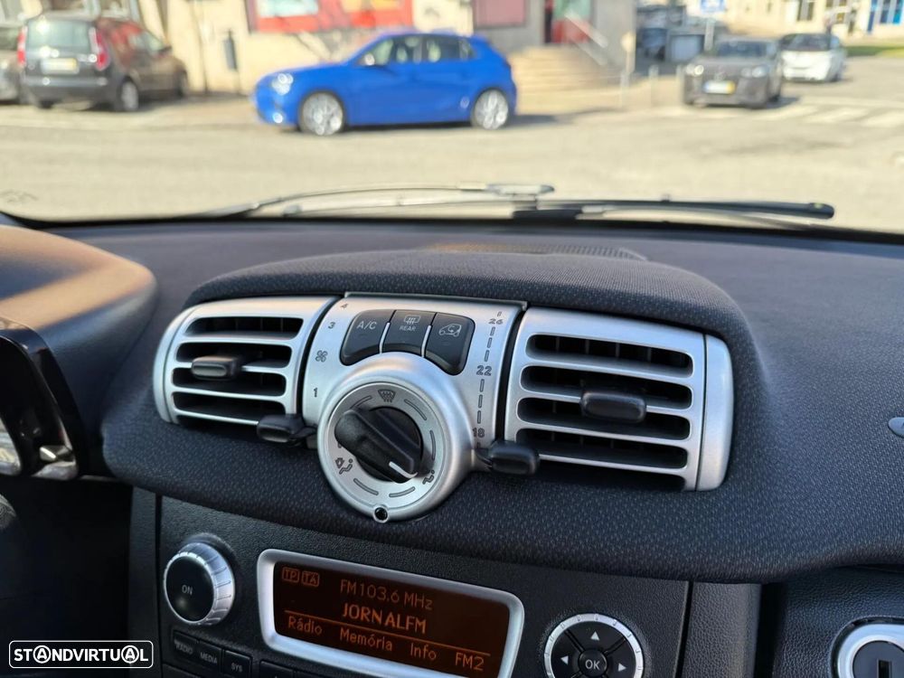 Smart ForTwo Coupé 1.0 mhd Passion 71 Softouch - 12