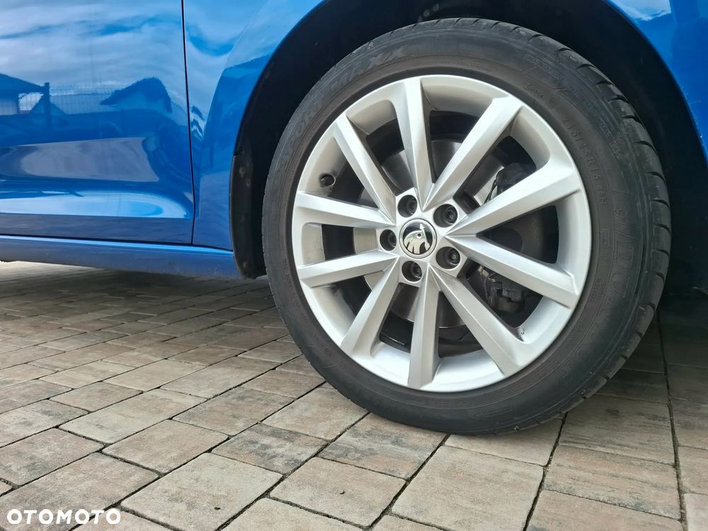 Skoda RAPID Spb 1.0 TSI Style - 2