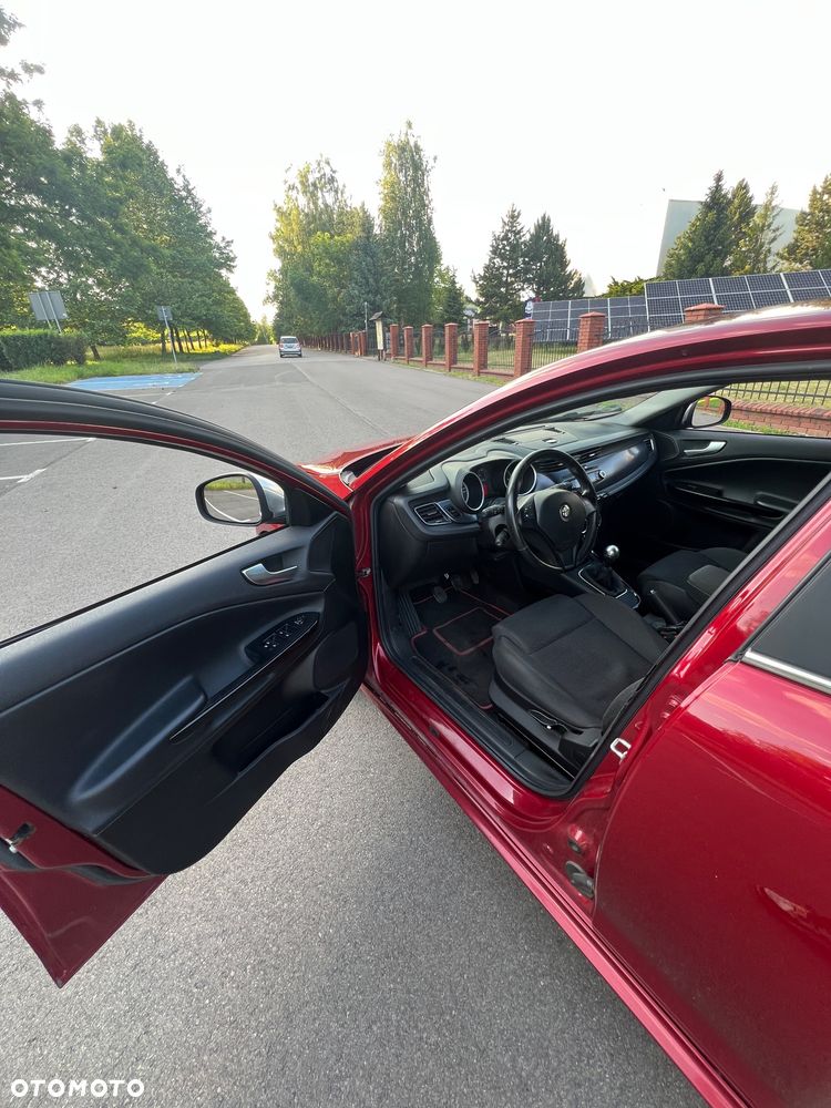 Alfa Romeo Giulietta 2.0 JTDM Distinctive - 9