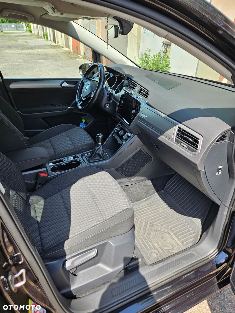 Volkswagen Touran 1.4 TSI BMT Comfortline - 10