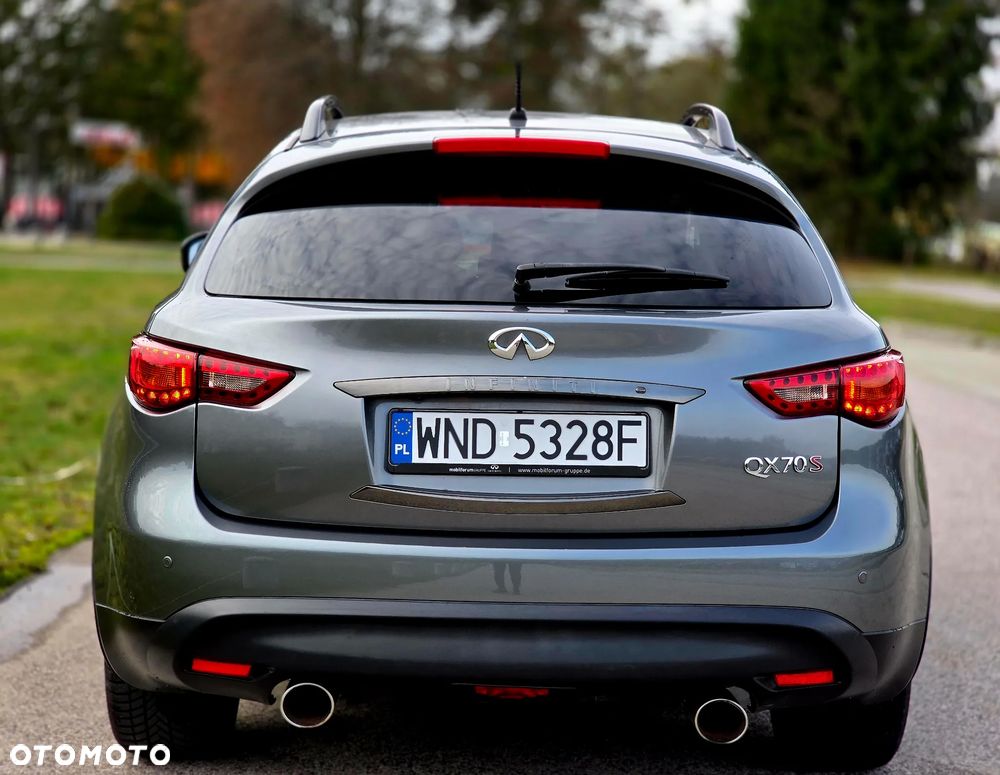 Infiniti QX70 3.0d AWD Design - 17