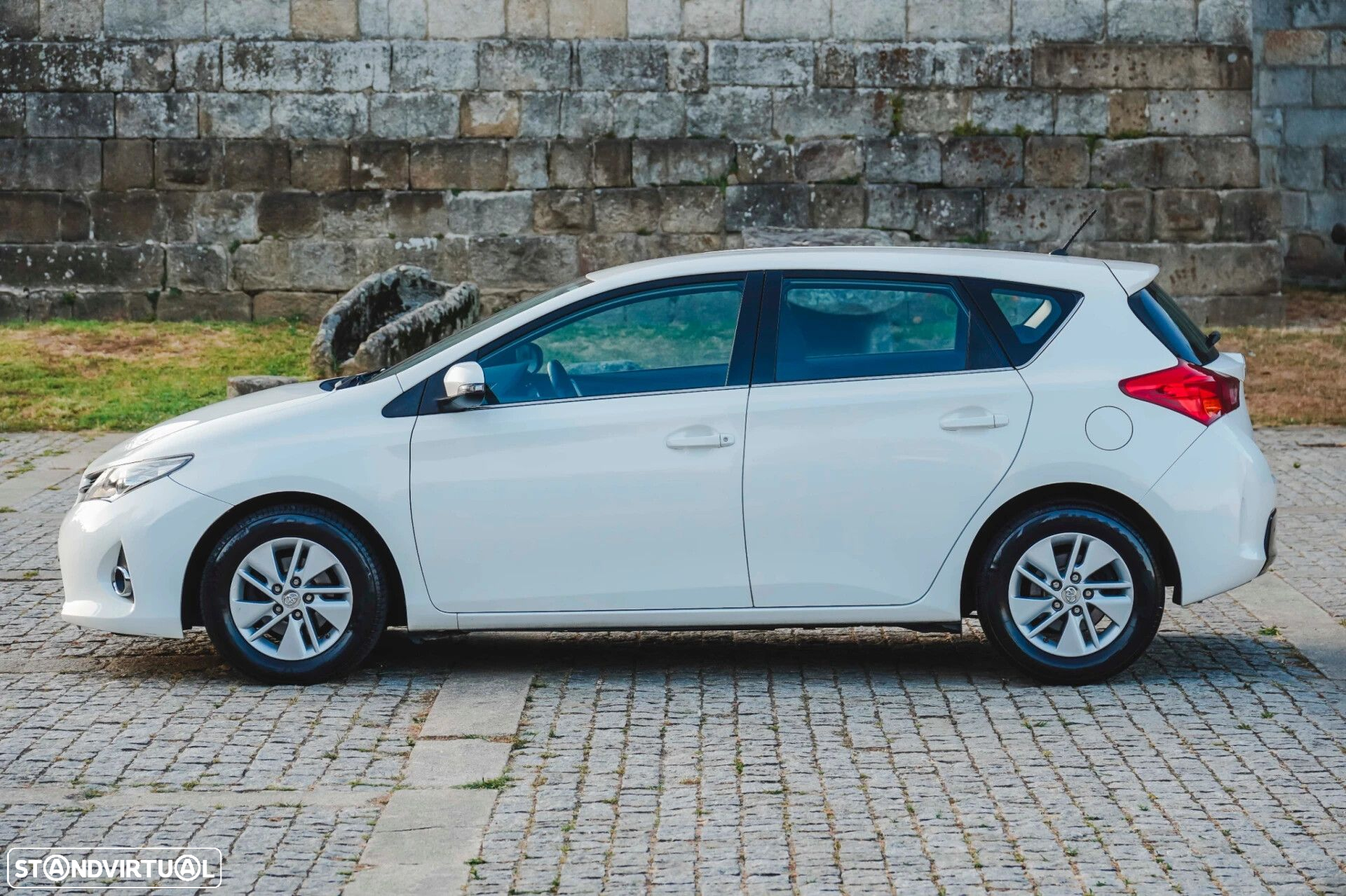 Toyota Auris 1.4 D-4D Comfort+J16+Navi - 5