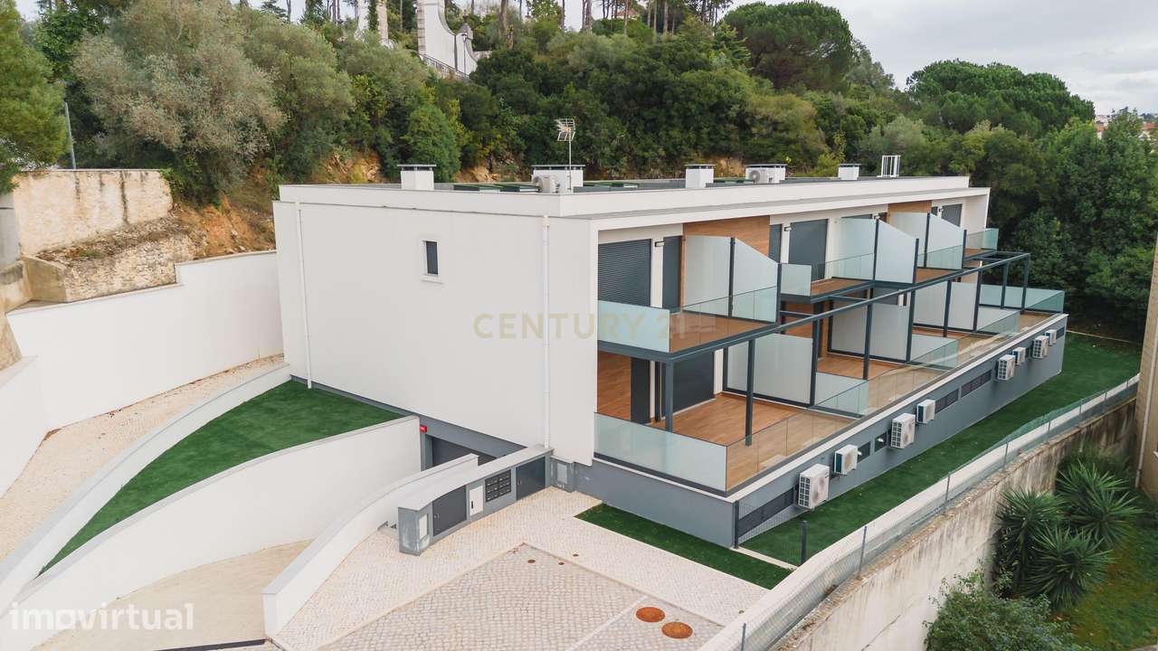Moradia T4 de excelência no centro de Leiria - Grande imagem: 3/58