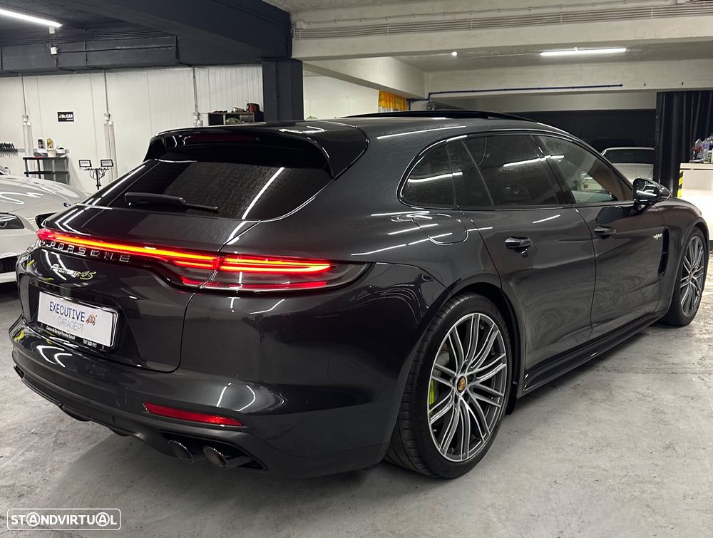 Porsche Panamera Sport Turismo 4S E-Hybrid - 4