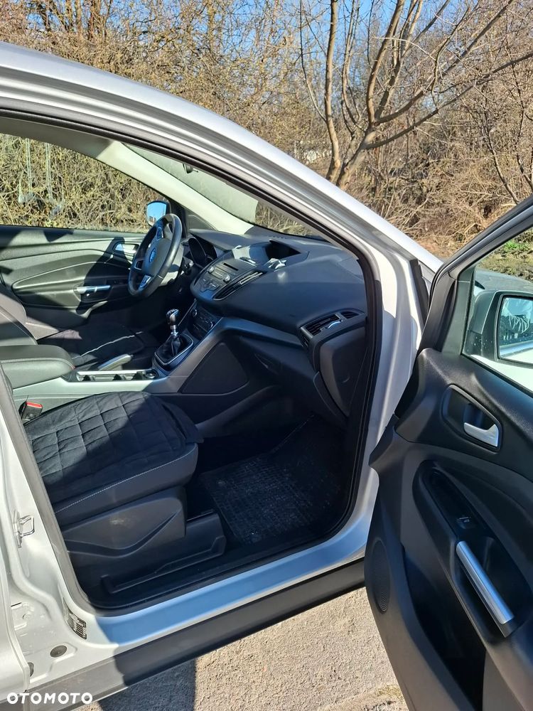 Ford Kuga 2.0 TDCi 4WD Trend - 15