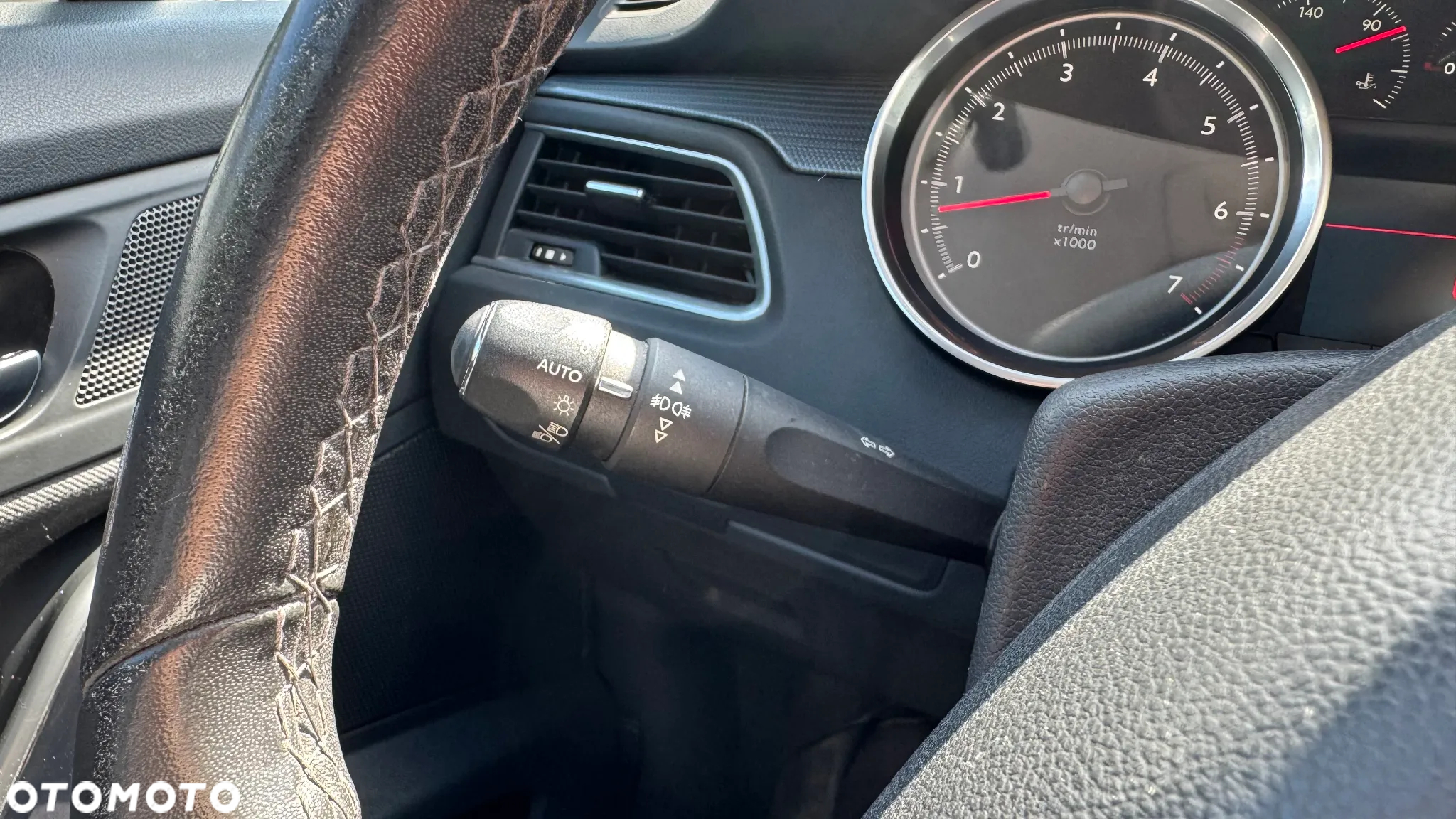Peugeot 508 1.6 T Allure - 22